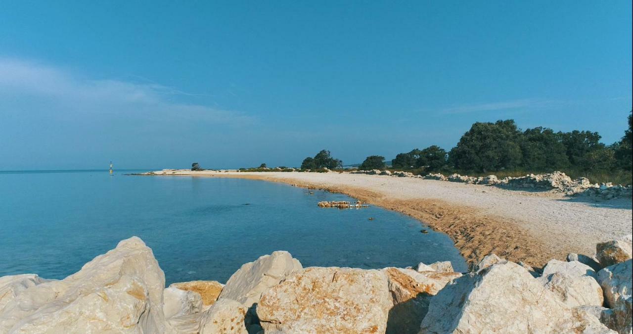 Babe Beach Apartment Novalja Bagian luar foto